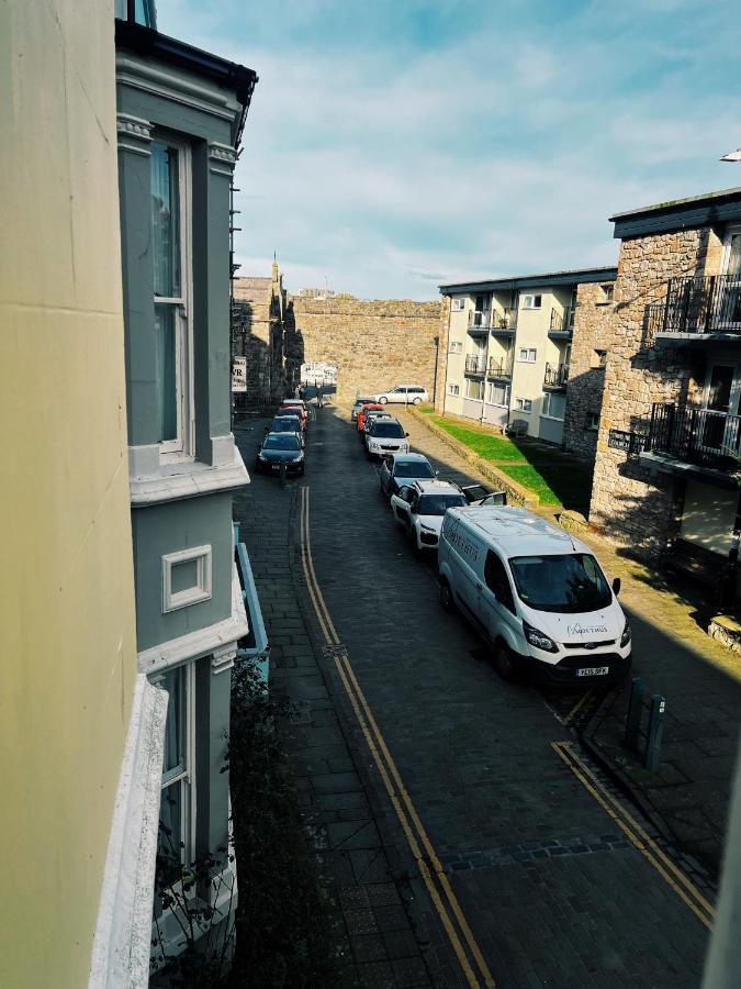 Caer Menai Hotel Caernarfon Exterior photo